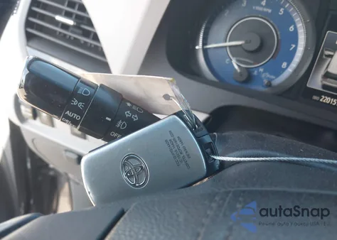 2015 Toyota Sienna Xle/Limited из США, поврежденный, VIN 5TDYK3DC0FS584392